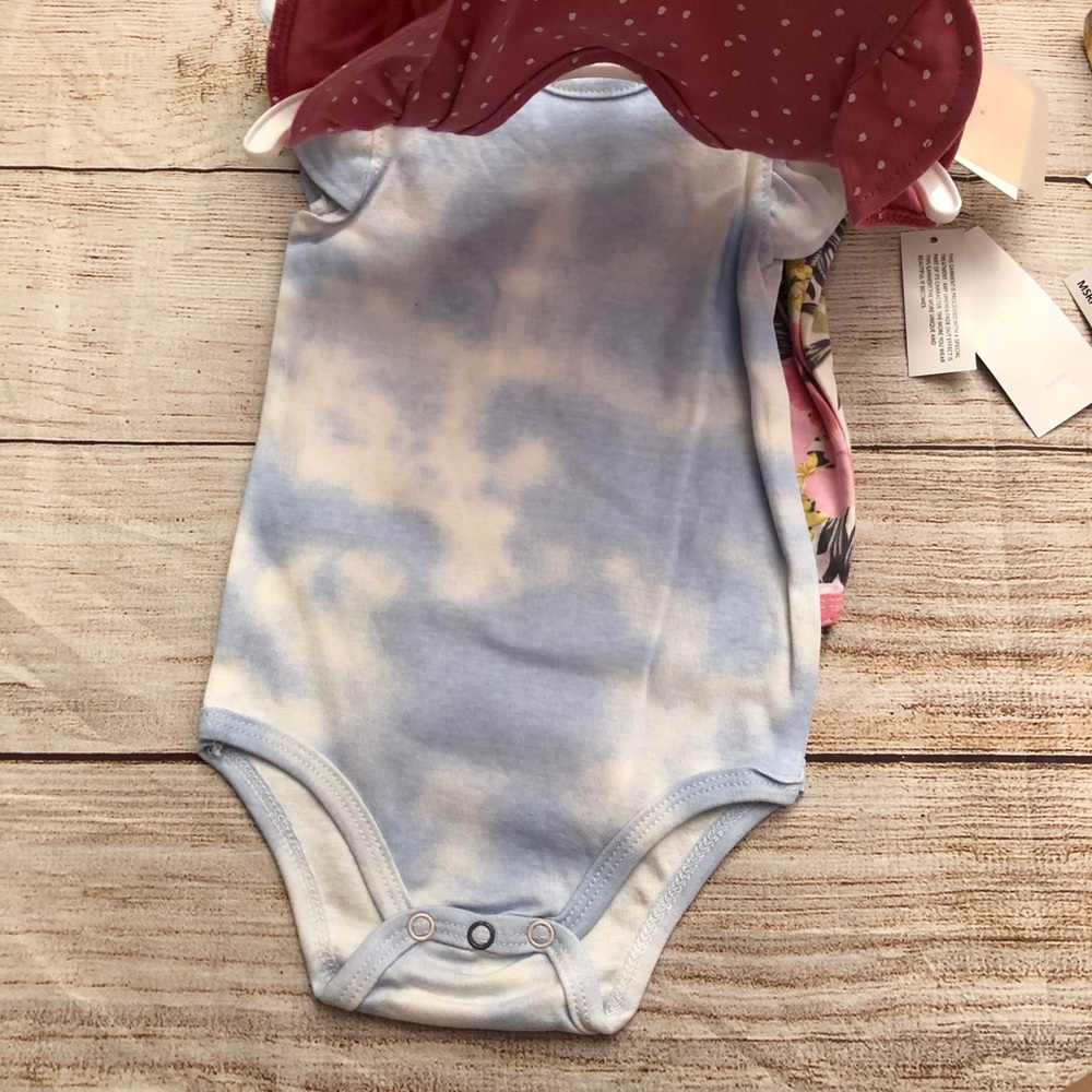 Jessica Simpson 3-piece onesie set - NEW - Picture 2 of 4